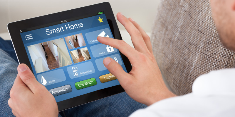 Home security app phone 01