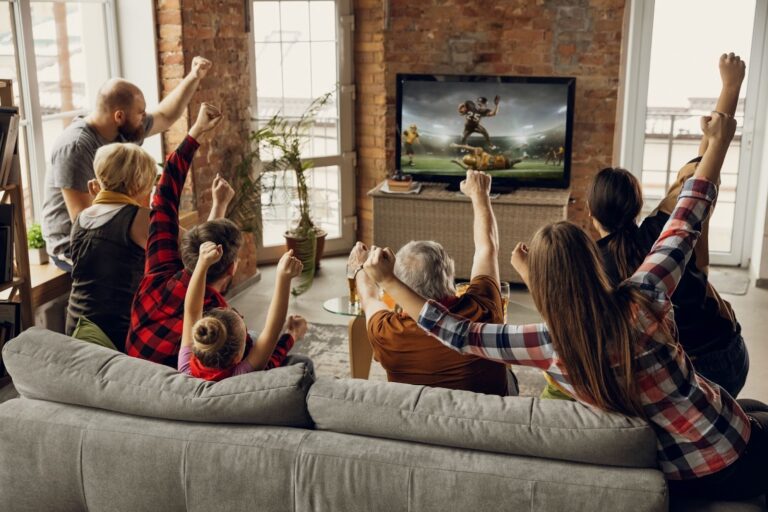 Choosing Between Fiber and Cable: What You Need to Know