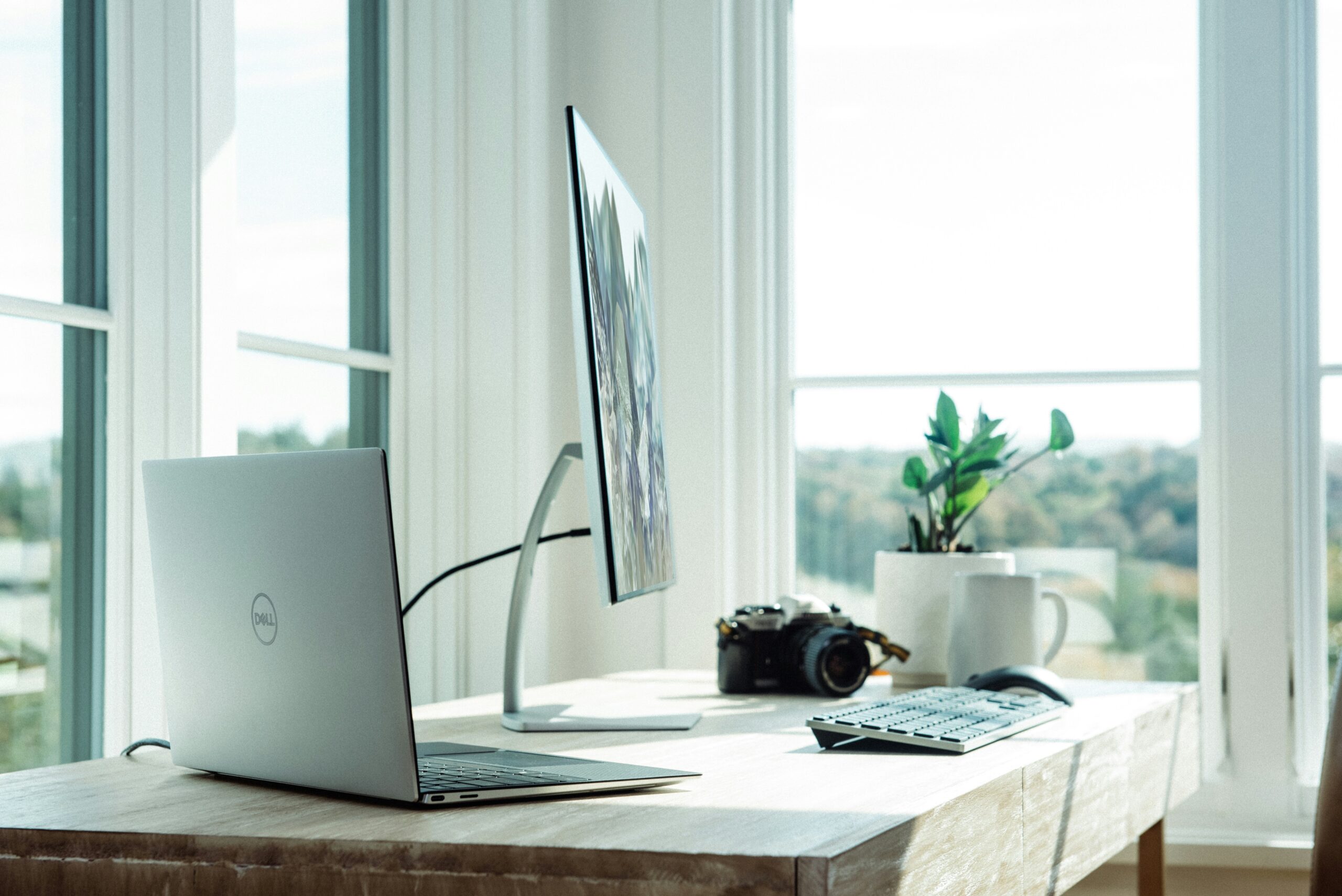Dell g2e2nq5swsu unsplash scaled